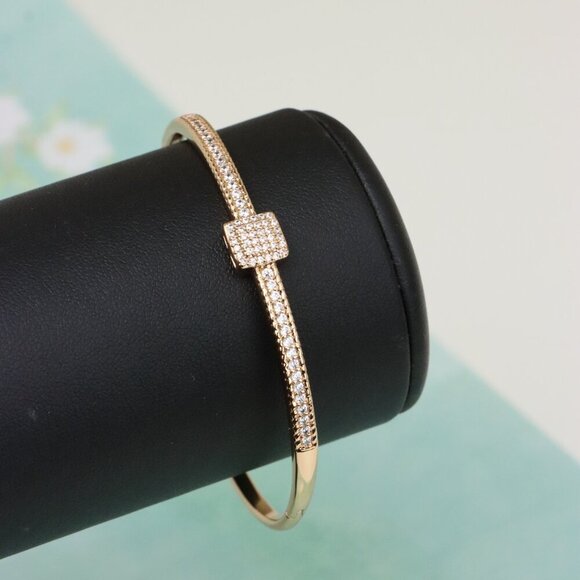 Elegant Rose Gold Bangle with Pave-Set Square Accent, XPBL0500 - Picture 6 of 12